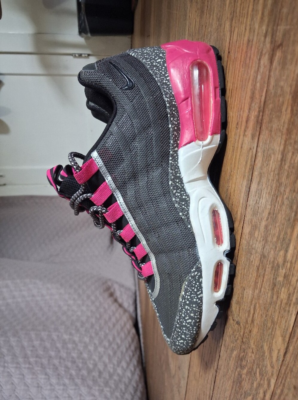 Nike Air Max 95 Premium Tape "Fog Pink" Size Women's 8.5 / Men's 7